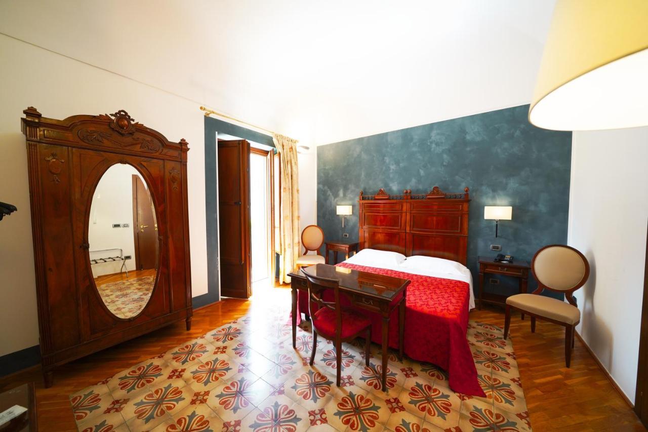 Hotel Carmine 3*