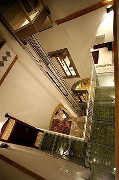 Carmine Hotel 3*